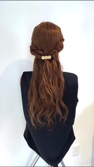 逆くるりんぱでヘアゴム遊び‼️シンプルで簡単に出来るハーフアレンジ‼️