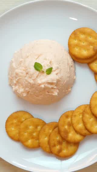 オシャレおつまみ♪サーモンのテリーヌ