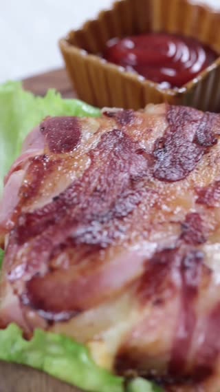 Mashed Potato & Cheese de Bacon Roll