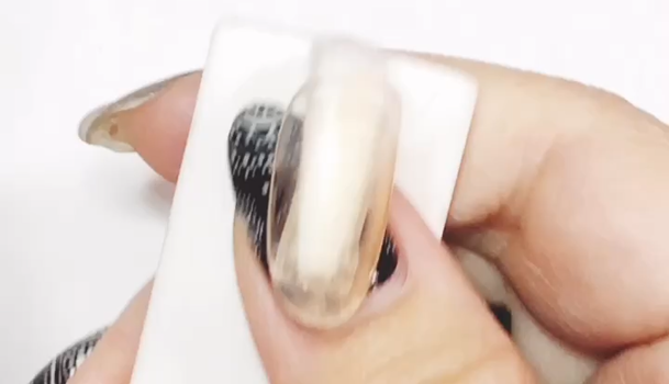 油性ペン一つで 自爪ng チップでしてね C Channel