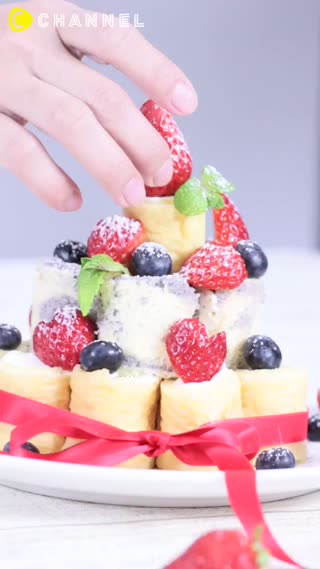 หอคอยเค้กโรล คำเล็กๆน่ารัก