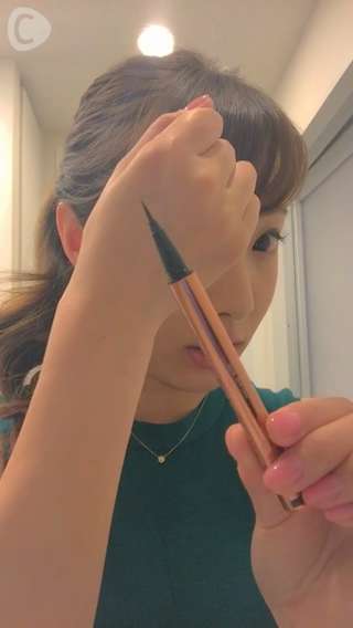 ラブライナーのリキッドアイライナーで可愛い猫目メイク♥