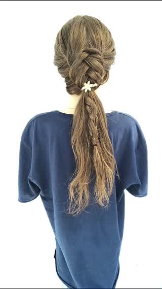 逆フィッシュボーンがお洒落‼️あまり見かけない特別な日のヘアアレンジ‼️