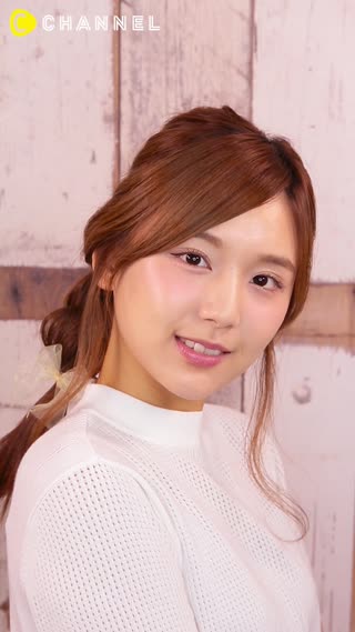 真夏のデートにピッタリ♡ワンサイド三つ編み