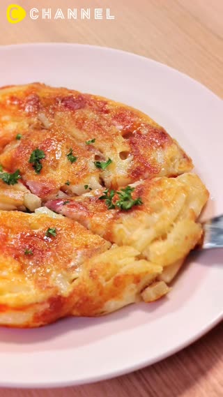 使用冷凍薯條端出不失禮儀的披薩來招待客人吧♡培根馬鈴薯披薩