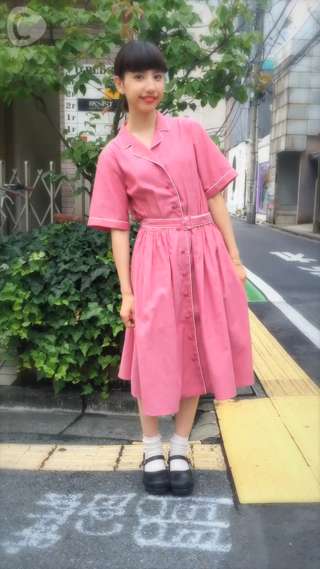 60's風ワンピが主役！谷奥えりのピンクワンピコーデ紹介！