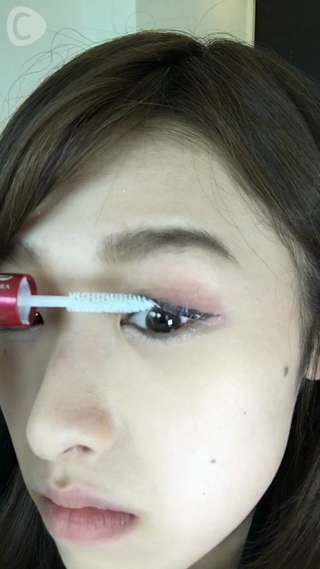 外人風！奥行きアイシャドウメイク