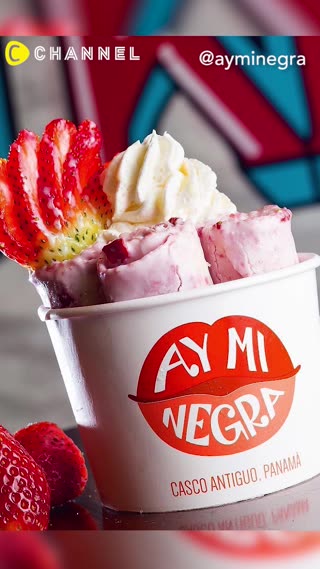 Roll Ice Cream & Long Waffles