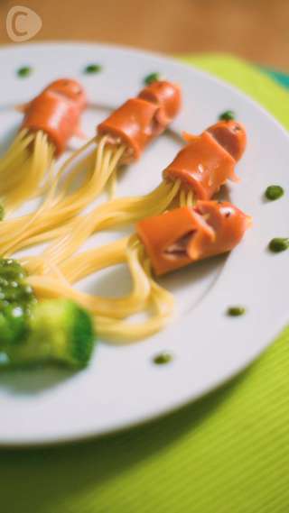 [Fun cooking] Spaghetti in Sausages