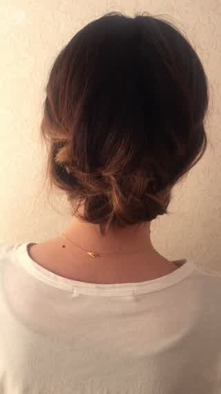 ぎゃくりんぱと三つ編みで上品アップスタイル！美容師から学ぼう