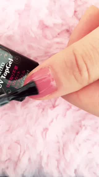 ポリッシュとジェルの良いとこどり！超簡単ステップレスジェルネイル！