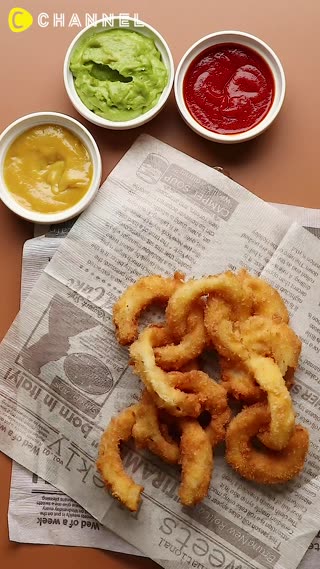 Crispy “Chain” Onion Rings