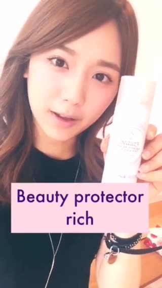 メイク崩れ防止に、プロテクトスプレー!