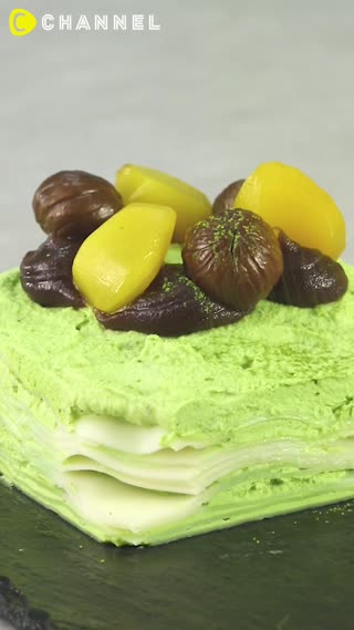 เครปเค้กชาเขียวอร่อยจากแผ่นเกี๊ยวซ่า