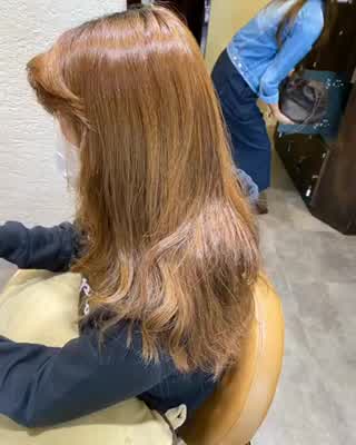 ハイライトで透明感アッシュ系カラー！