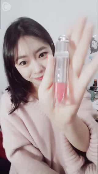 ナチュラルで女の子らしい発色が魅力のディオールリップ♡