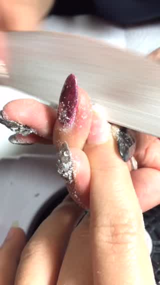 Howto...ネイルの基本〜爪のベース作り編〜