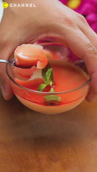 Strawberry Panna Cotta