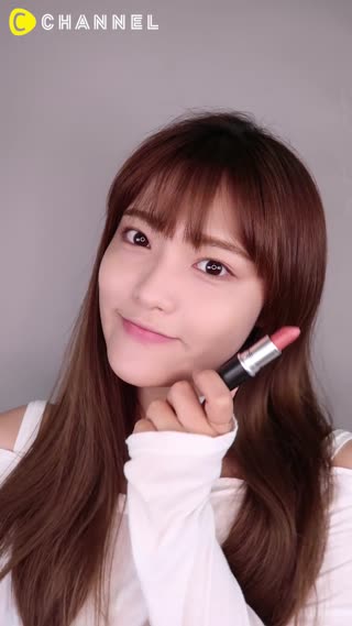 リップ一つで作る３WAYピーチメイク