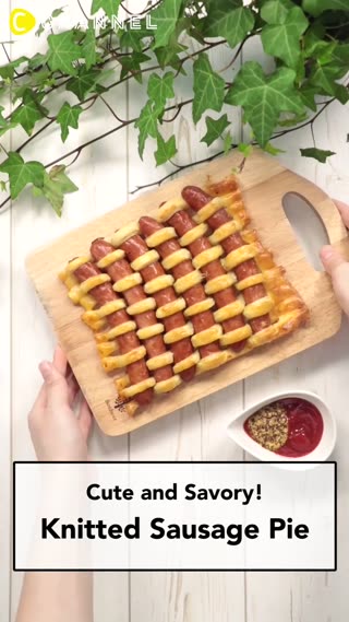Savory Knitted Sausage Pie ♪