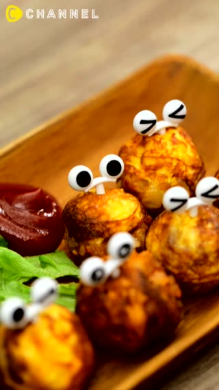 用章魚燒機就可以做的蛋包丸子！