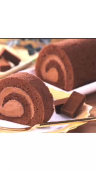 キャラメリゼのチョコロールケーキ