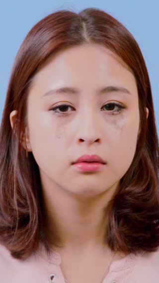 ค้นหาอายไลน์เนอร์กันน้ำไม่แพนด้าไม่ไหล