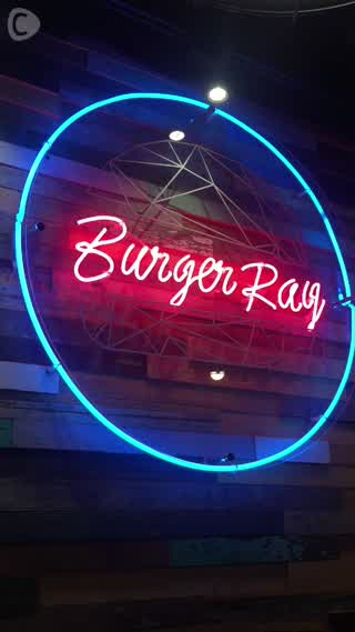 「個性漢堡Burger Ray」五星級的漢堡
