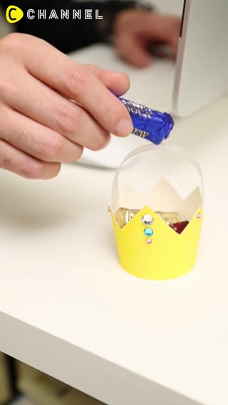 プレゼントを紙コップに包んで送ろう！紙コップラッピングがかわいい