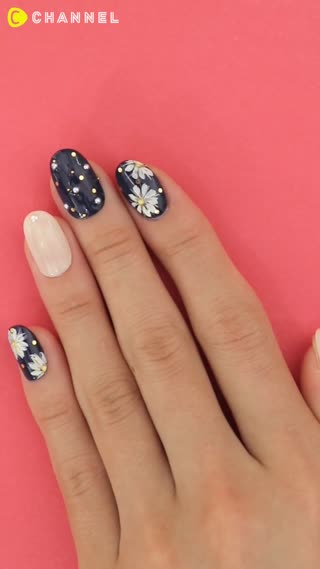Flower Nail Art