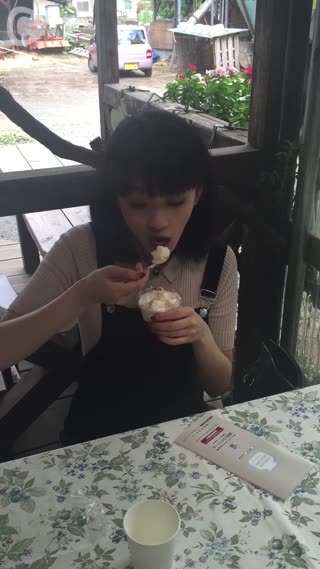 AUTUMN号第5回  牧場で絞ったミルクを使ったとびきりのデザートを食べたよ