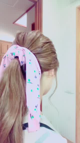 スカーフで巻くだけ！簡単おしゃれポニーテール