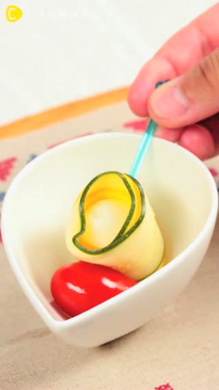 カラフルかわいい♡くるくるピクルス