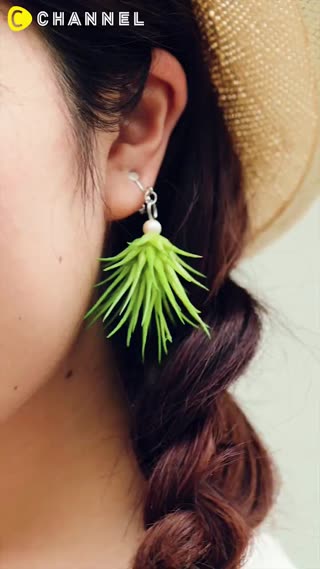 使用人造草來享受涼爽氛圍吧！流蘇風耳環