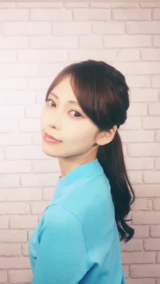 簡単！こなれ感のある大人ローポニーテール