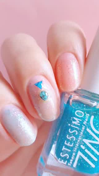 ちゅるんとカラーのターコイズネイル
