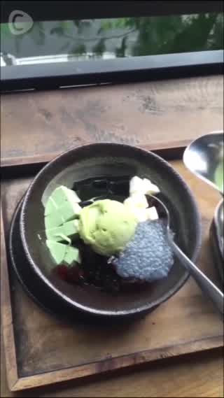 【ベトナム最新情報】スイーツいっぱいのカフェで抹茶スイーツを堪能♡