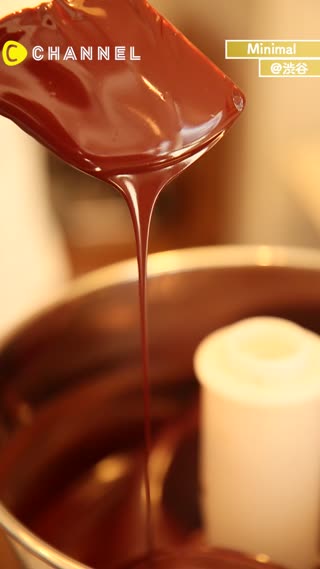 カカオと砂糖でチョコ作り！ザクザク感がクセになる！