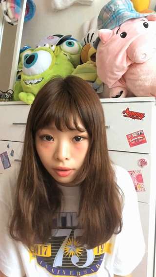 大購物！川本莉菜買了【mac】喲( ´ ▽ ` )ﾉ