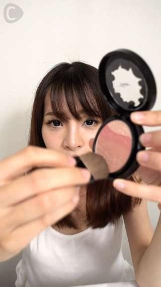 目指せ欧米人！Viseeのチークで立体感あるメイクを！