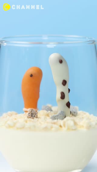 Unique! Mini Garden Eel Cake