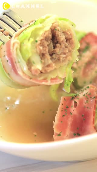 กะหล่ำปลียัดไส้พันเบค่อน