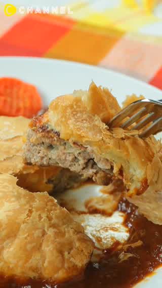 サクサク＆ジューシー♪ チーズハンバーグパイ