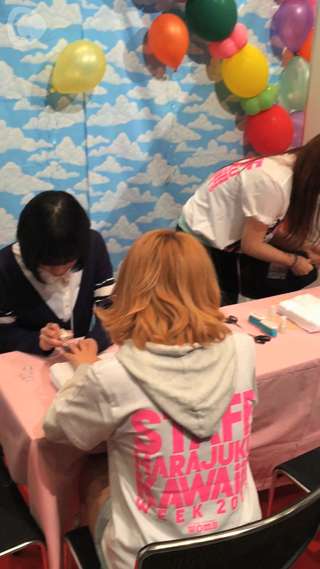 Harajuku kawaii!で100均ネイルが体験できる！