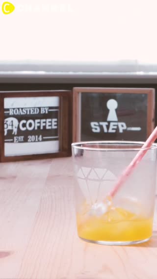 在杯子上自由設計出「拋光玻璃風」