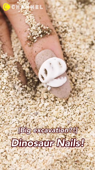 5-Finger Dinosaur Fossil Nails!