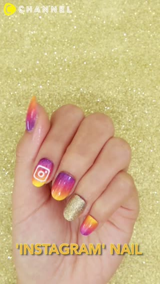 'INSTAGRAM' NAIL ART