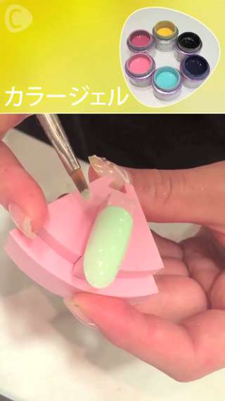 ホワイトをベースに今話題の痛ネイルに挑戦！