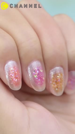 เพ้นท์สีหวานเหมือนทาบลัชออนที่ปลายเล็บ