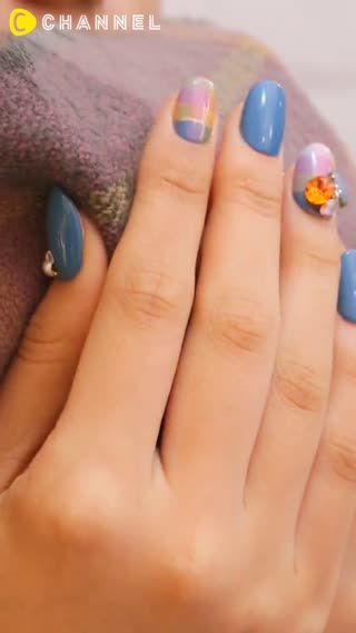 飄散著復古的氛圍、溫柔配色的方塊指彩♡